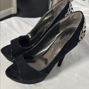 Carlos by Carlos Santana Black Stiletto Heels